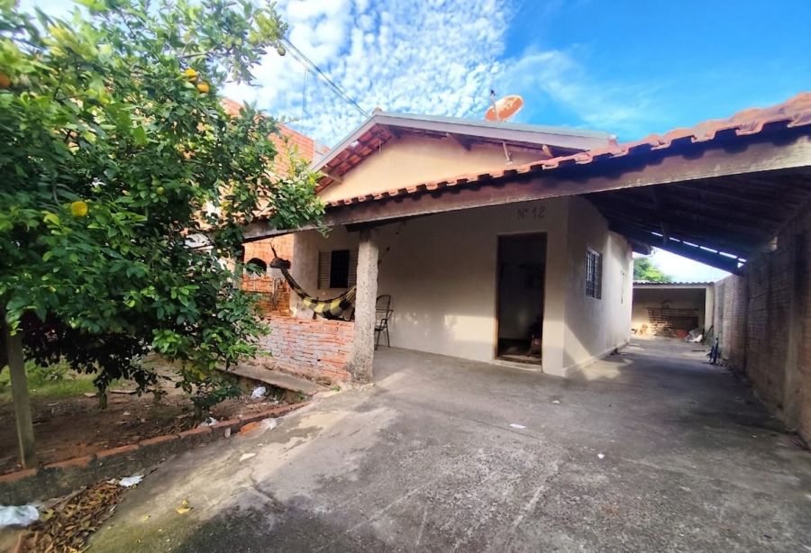 Casa - Venda - Parque Residencial Vinte e Quatro de Maio - Botucatu - SP