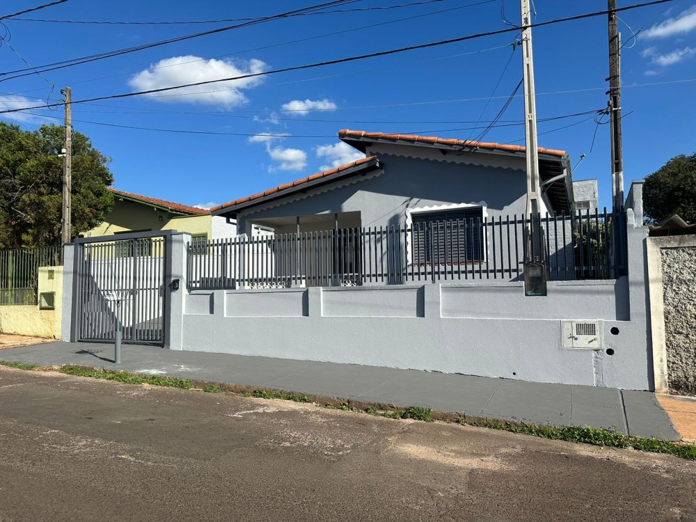 Casa - Aluguel - Vila So Judas Thadeu - Botucatu - SP