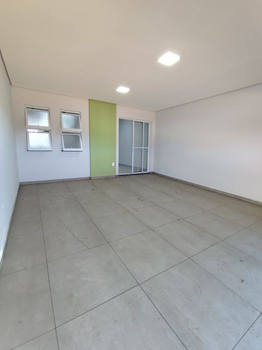 Box / Garagem - Venda - Jardim Yp� - Botucatu - SP