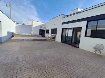 CASA NOVA NO VILLAS PARASO