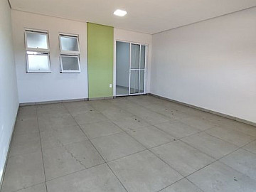 CASA NOVA NO JARDIM YP�