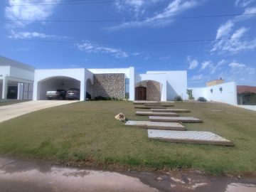 CASA TRREA NO CONDOMNIO PARK LAGUNA